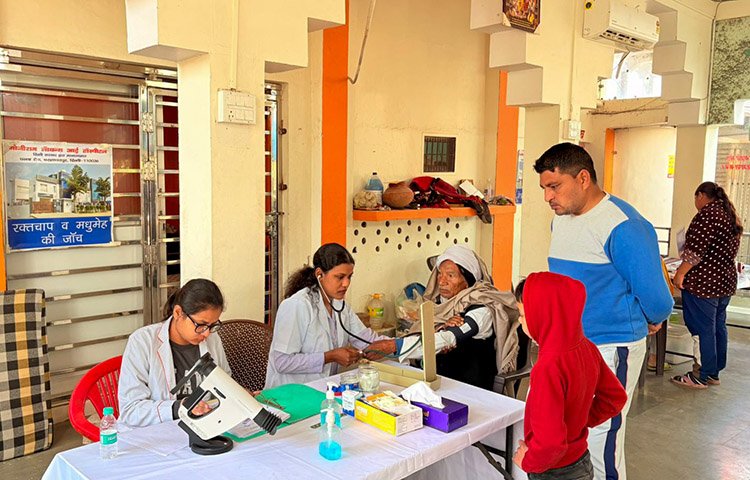 Empowering Vision: Free Vision & Cataract Camp by Lions Club Delhi Naya Bazar